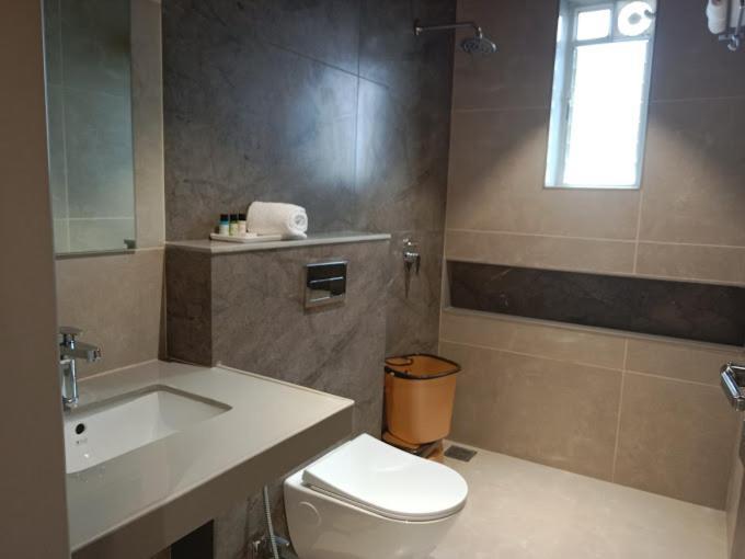 Hotel Narayani Executive Tuljapur Zewnętrze zdjęcie