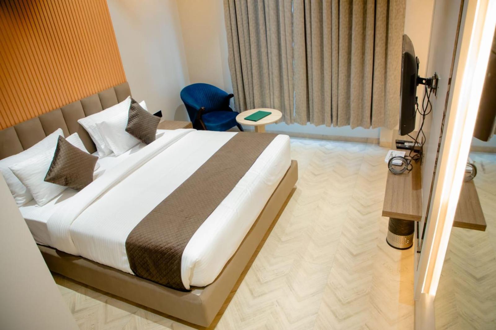 Hotel Narayani Executive Tuljapur Zewnętrze zdjęcie