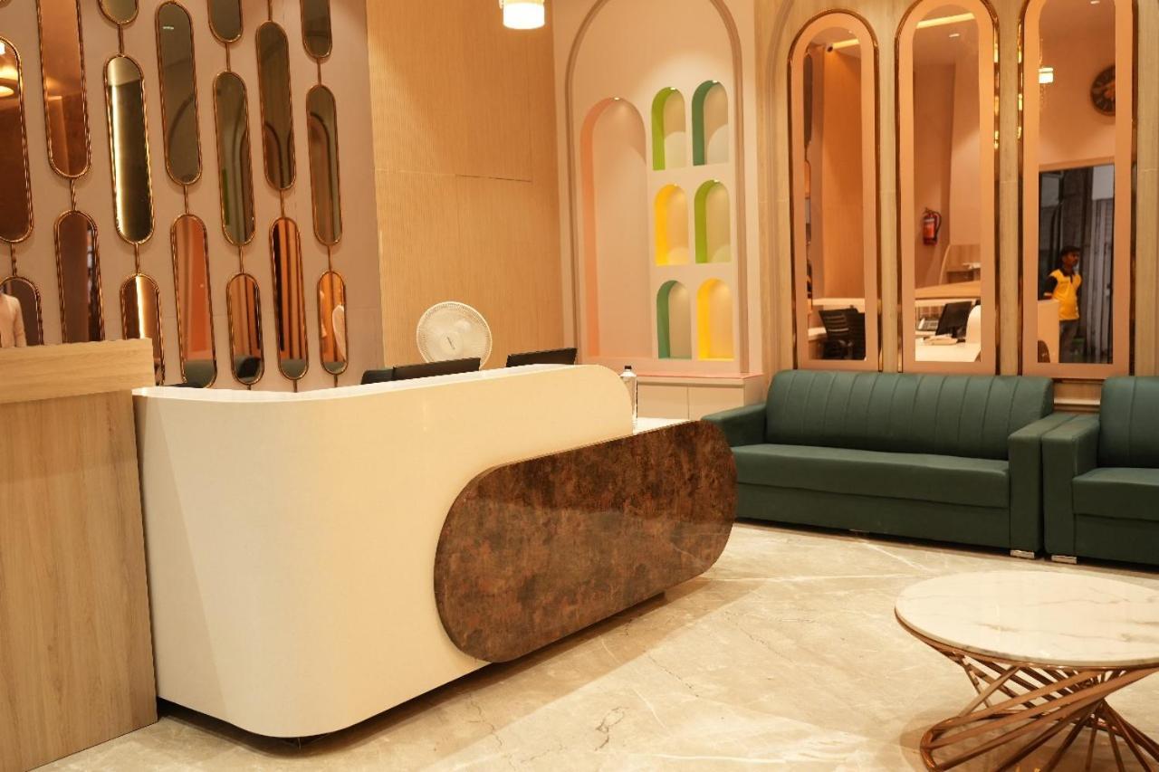 Hotel Narayani Executive Tuljapur Zewnętrze zdjęcie